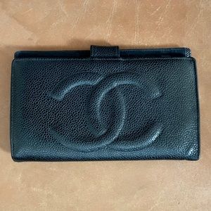 Chanel Vintage Caviar Leather Timeless Wallet